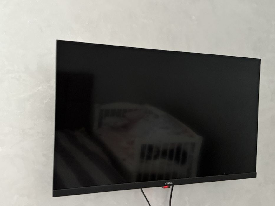 Телевізор Vinga S32HND25B 32” Smart TV
