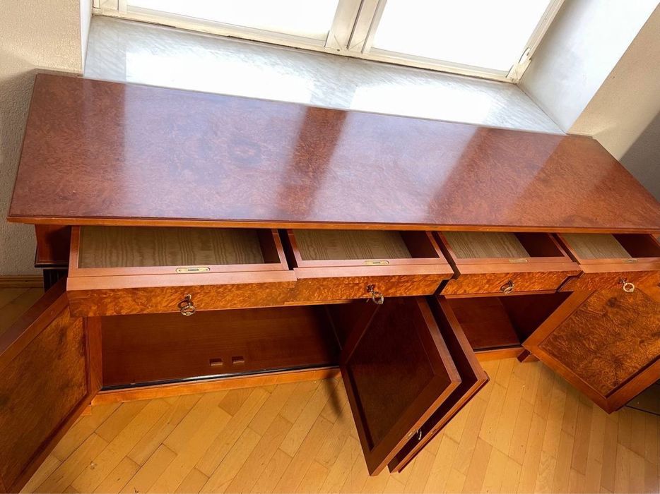 Комод для вітальні Італія в стилі Empire
Дерево горіх