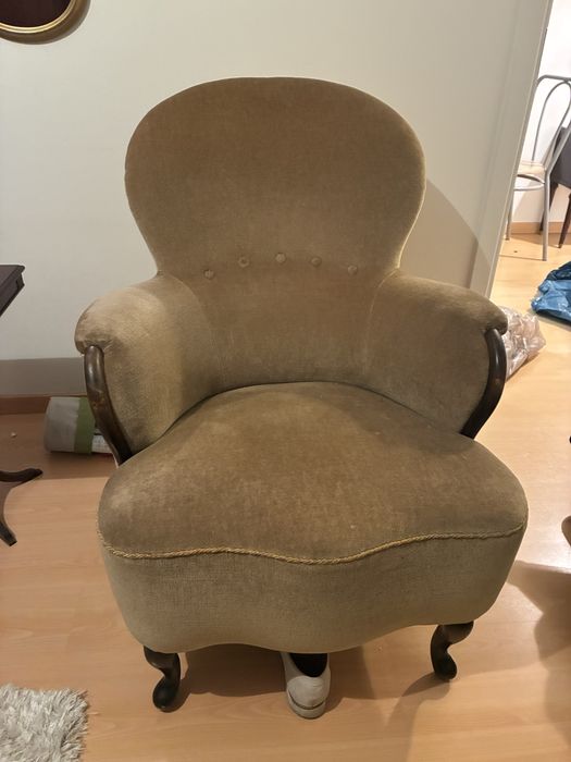 Komplet tapicerowanych sofa i 2 fotele