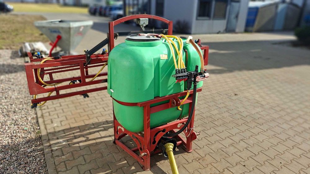 Opryskiwacz polowy podwieszany 400l