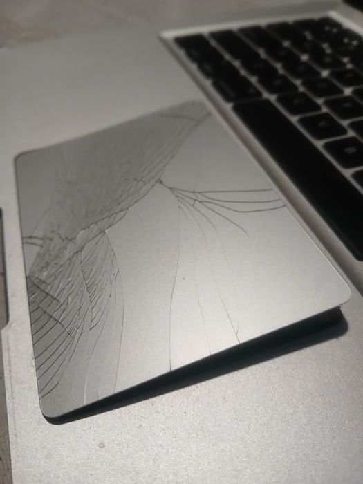 Tenho esse mac da Apple ( para peças) s/ carregador