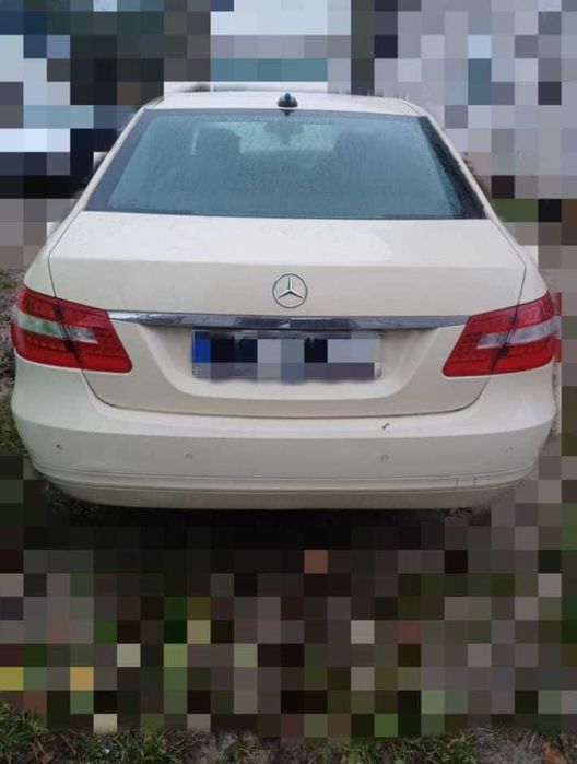 Zderzak tył kompletny Mercedes E-Klasa w212 sedan