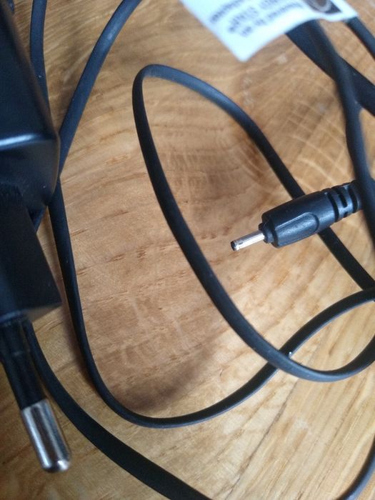 Oryginalna Ładowarka Sieciowa NOKIA 6101 N70 E51 cienki bolec