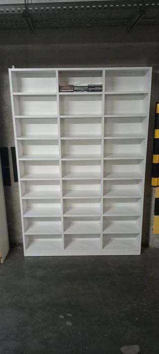 Regał na płyty CD