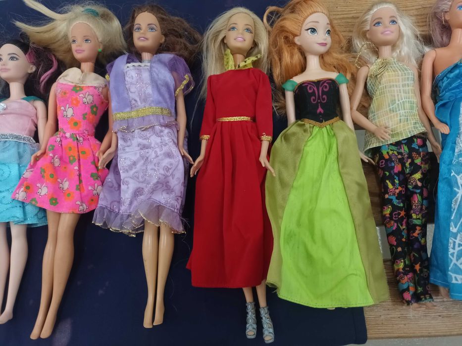 Bonecas Barbie sereia / Princesa