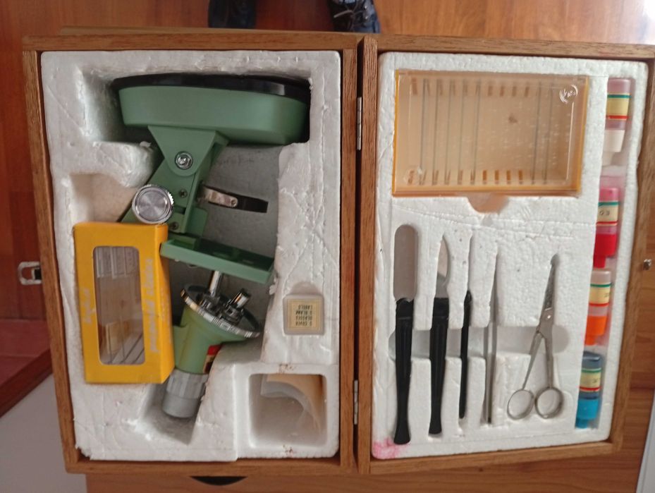 Vendo microscópio infantil/juvenil