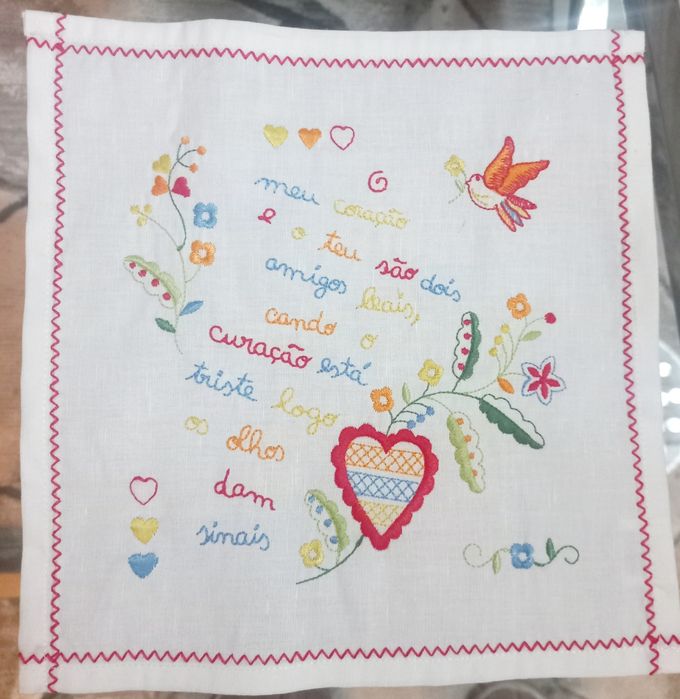3 Lenços Namorados bordados