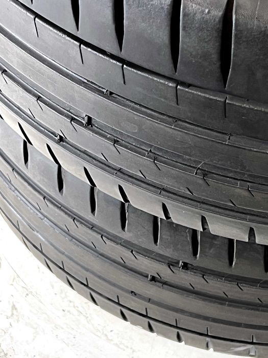 Pneus Michelin Pilot Sport 4 - 205/40/17 - Excelentes