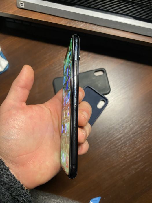 Б/у Iphone xs 64gb спейс грей