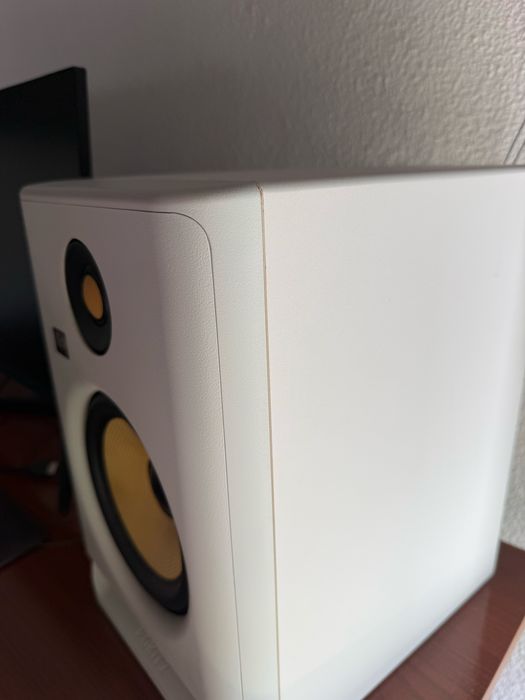 KRK Rokit 7 g4 white Colunas (2) + cabo