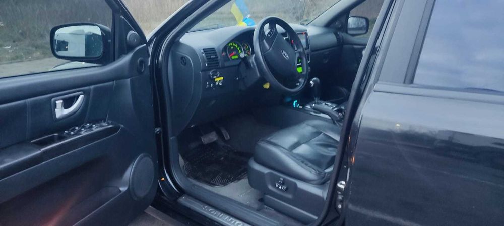 Автомобіль кіа соренто