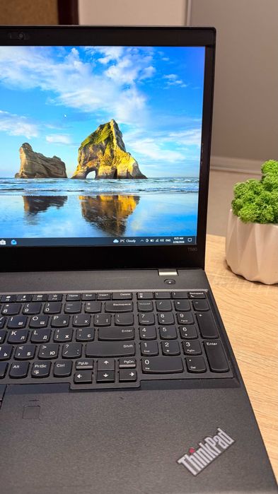 Ноутбук Lenovo ThinkPad T580 (i5-8250U / 16GB / IPS Full HD)