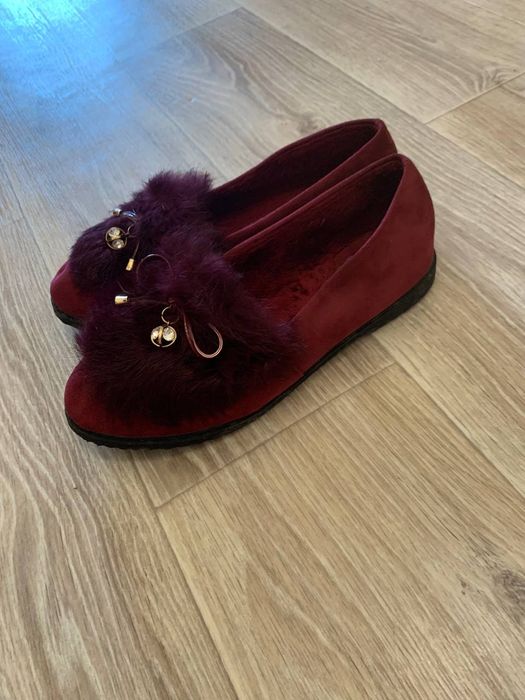 Босоніжки,лофери