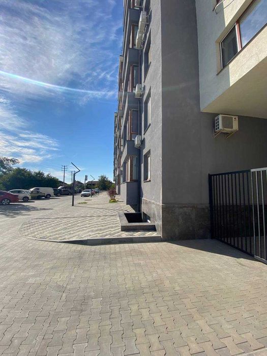 ТЕРМІНОВО продам приміщення з ремонтом під кафе, салон, швейку,магазин