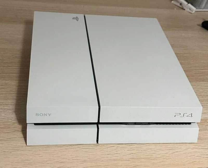 PlayStation 4 (PS4) Slim 500GB Branca (C/Comando)