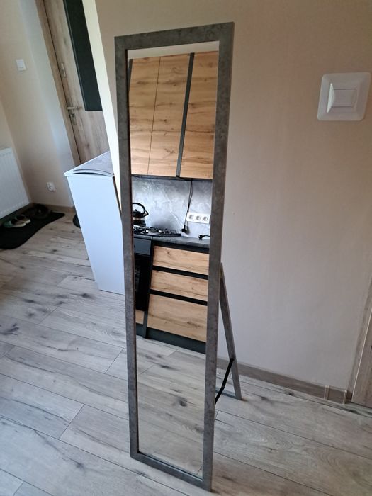 Sprzedam lustro stojace