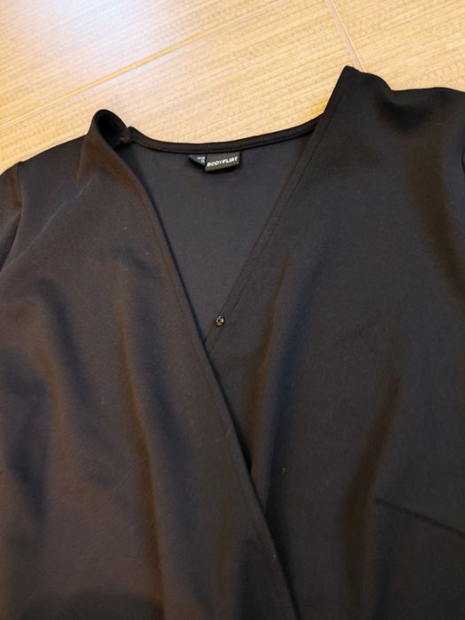 Kombinezon z krótkim rękawem