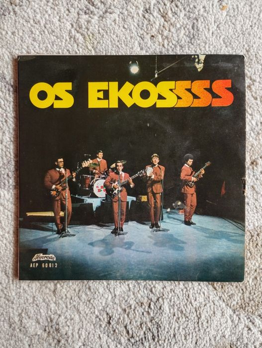Os Ekos - Só (7" vinil)