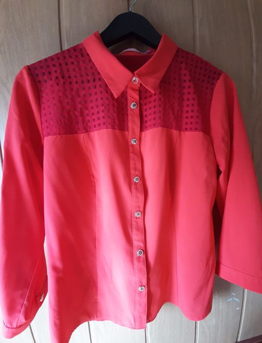 Жіночі блузи в чудовому стані