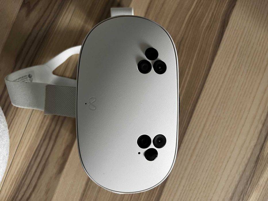 Meta Quest 3S 128GB gogle VR komplet z etui stan bardzo dobry