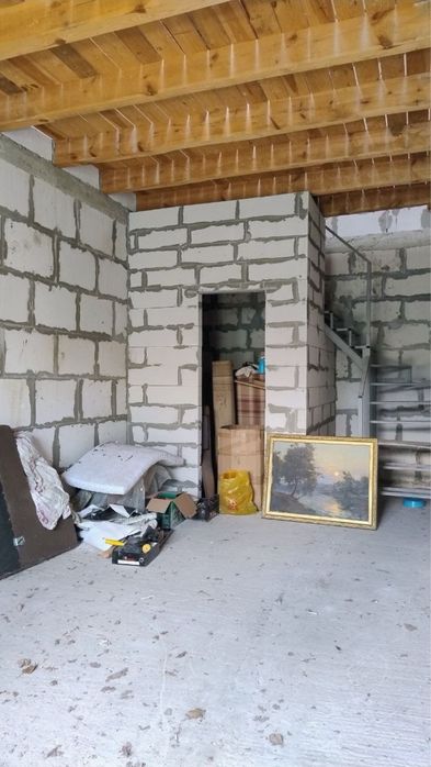 В продажа квартира на земле в два уровня
