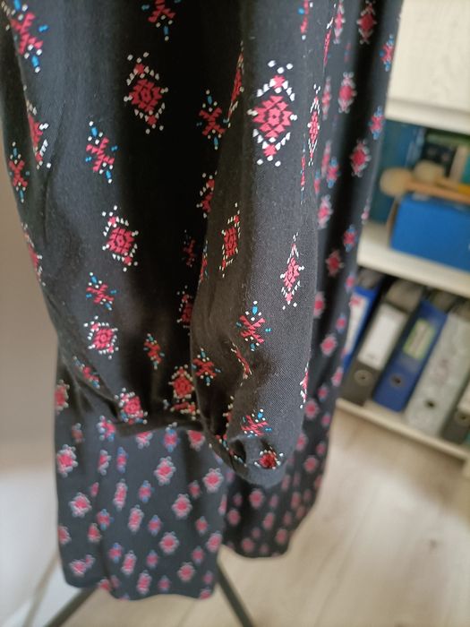 Luźna sukienka w etniczne wzory r. 40 RAINBOW