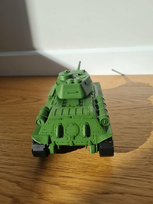 Танк Т-34          .