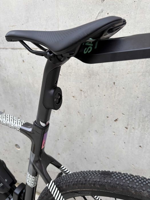 Scott Addict gravel 30 carbono tamanho M(54) seminova