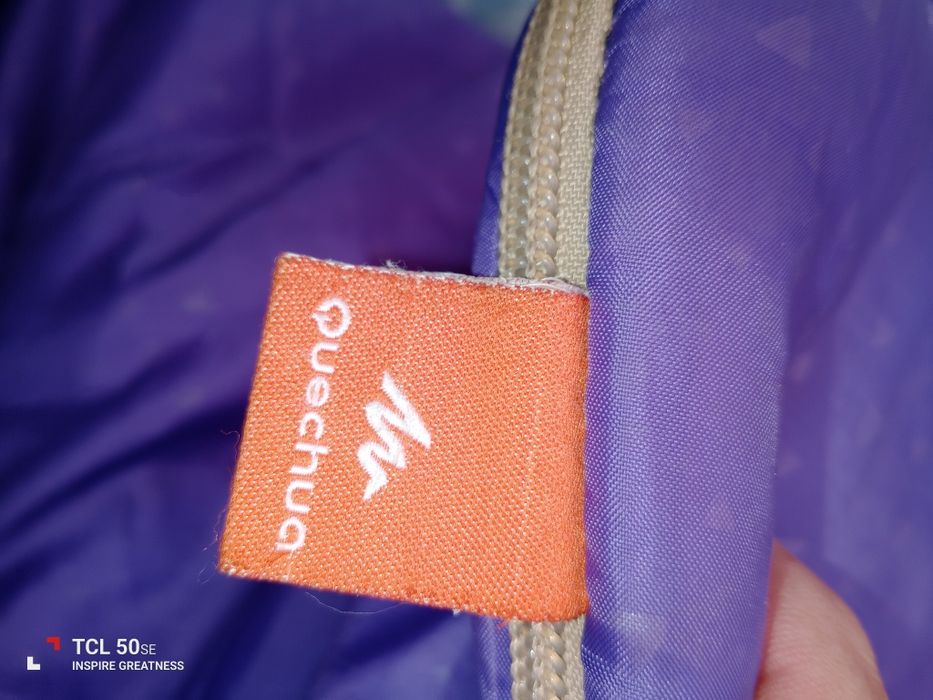 Saco cama da Quechua em bom estado usado só uma vez.