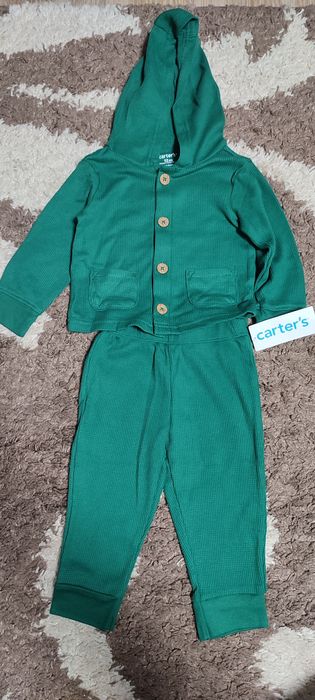 Костюм фірми Carter's 12m