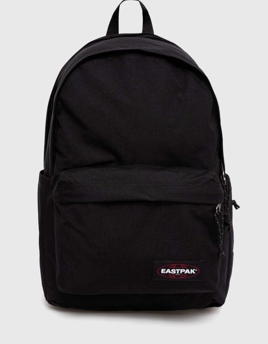 Рюкзак Eastpak оригінал з європии.  Міський вологозахисний з відділенням для ноутбука 16" (27 л)