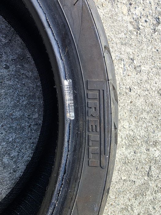 Komplet opon Pirelli do motocykla