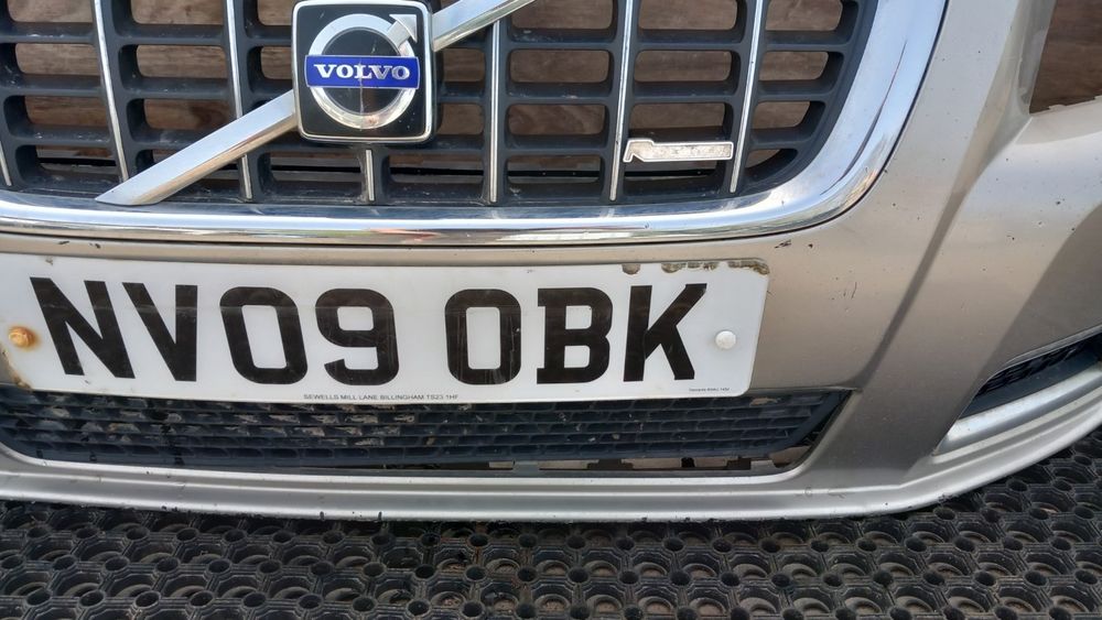 Volvo V70 S80 Ii R-Desing Zderzak Przód 473-46 Halogen