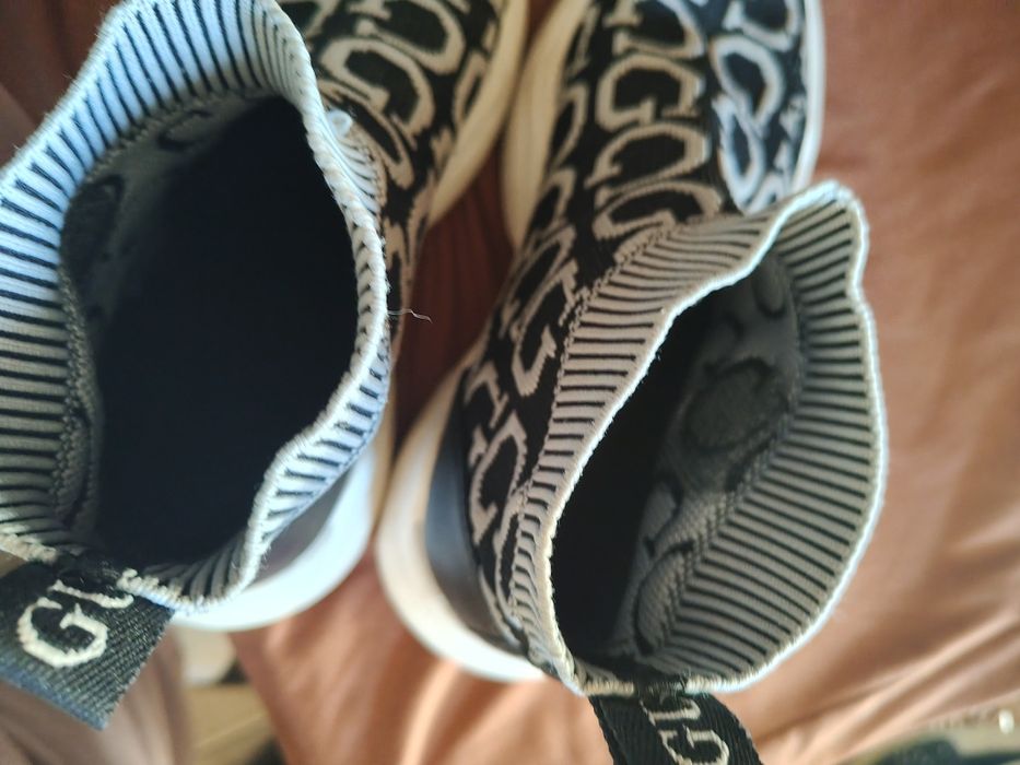 GUESS buty sportowe 36,5