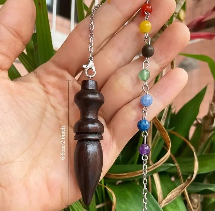 Pendulo de madeira com 7 chakras para radiestesia espiritualidade