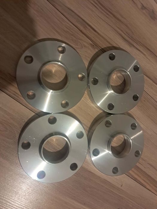 Dystanse VAG 5x112