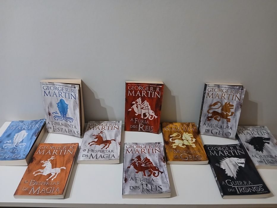 Coleção de livros As Crónicas de Gelo e Fogo