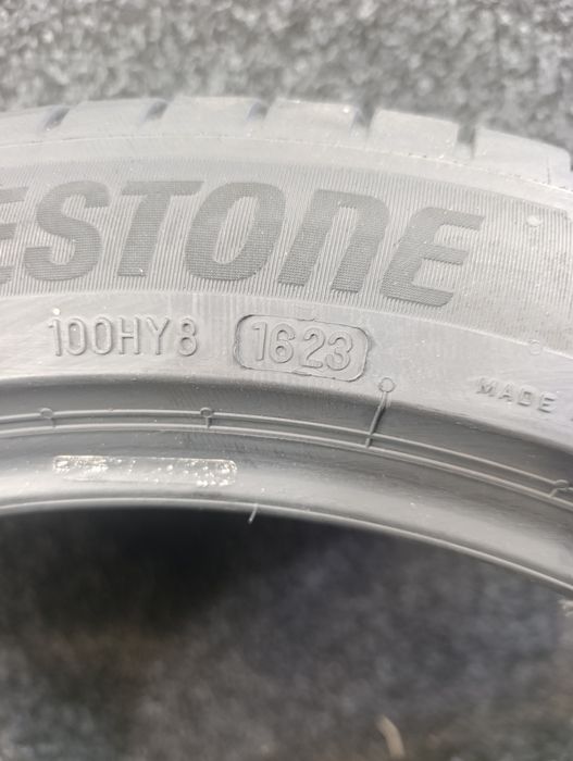 Шини 255/45R20 Bridgestone