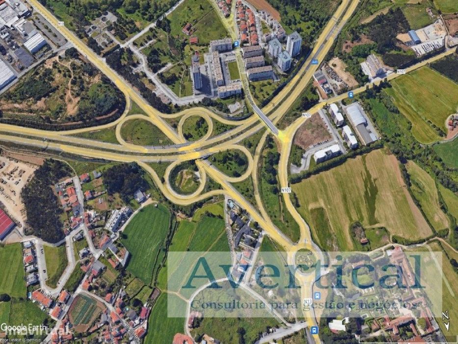 Até 60.000m2 Parque Automóvel - Exposição de máquinas