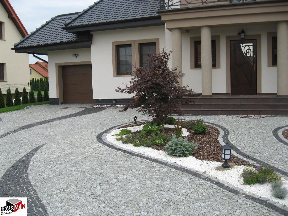 Układanie kostki granitowej - brukarstwo