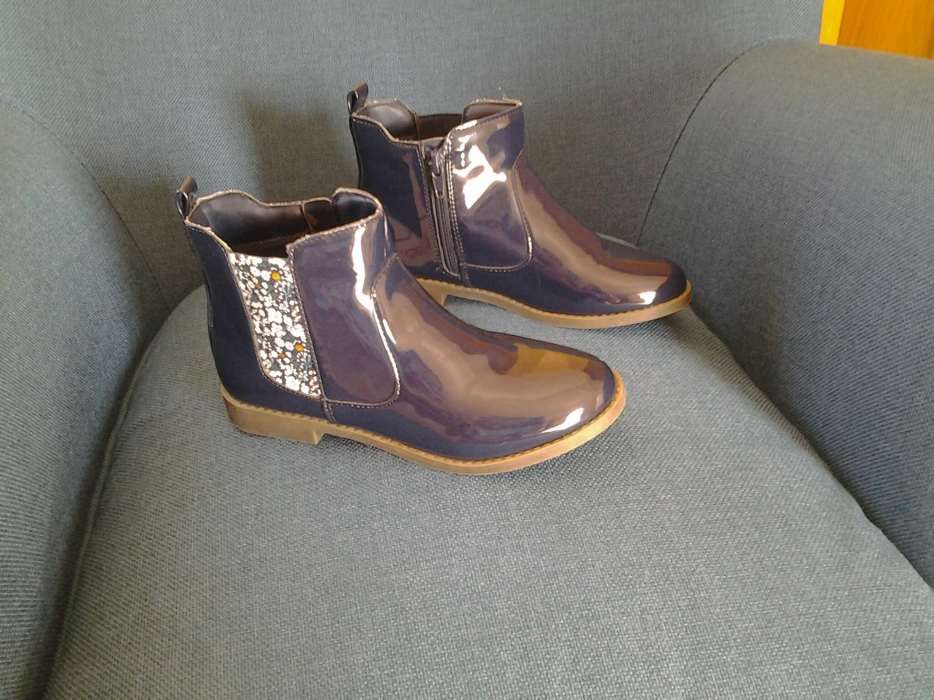 Botas de menina NOVAS LINDÍSSIMAS