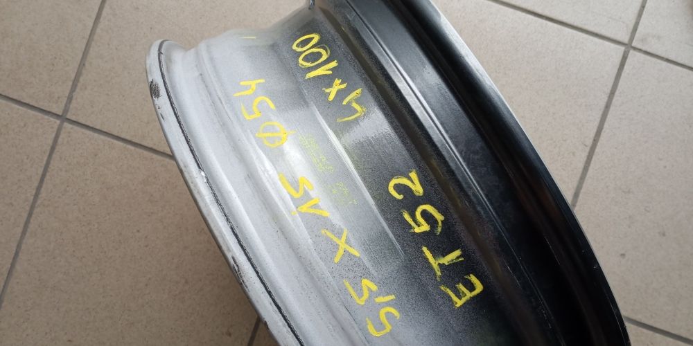 Felga 15 4x100 5,5x15 et52 Kia Picanto