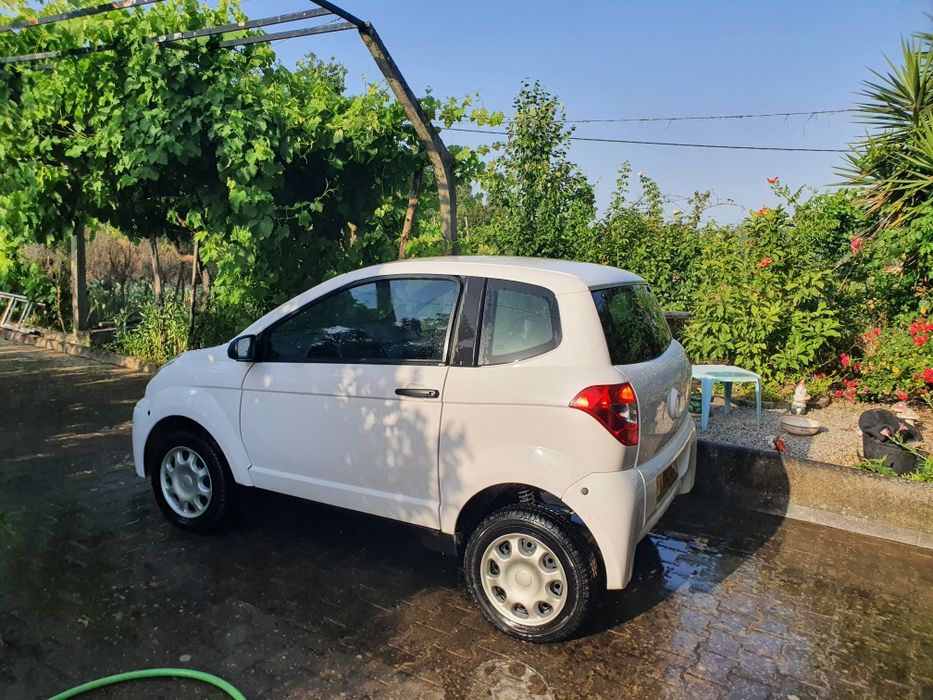 Microcar Aixan Minauto  06/2012 com 15000 km