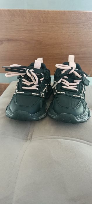 Кросівки для дівчинки