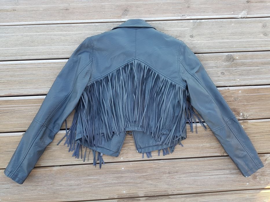 Blusão curto (preto)