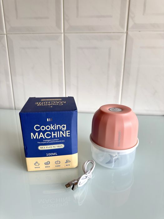 Triturador /Processador de alimentos automático