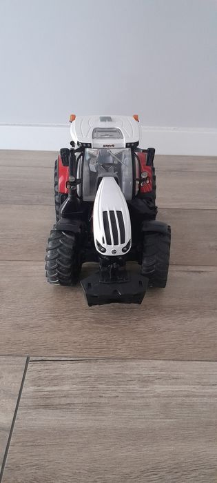 Traktorek bruder steyr