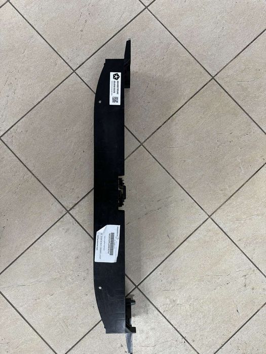 Нижні жалюзі з мотором Jeep Grand Cherokee WL