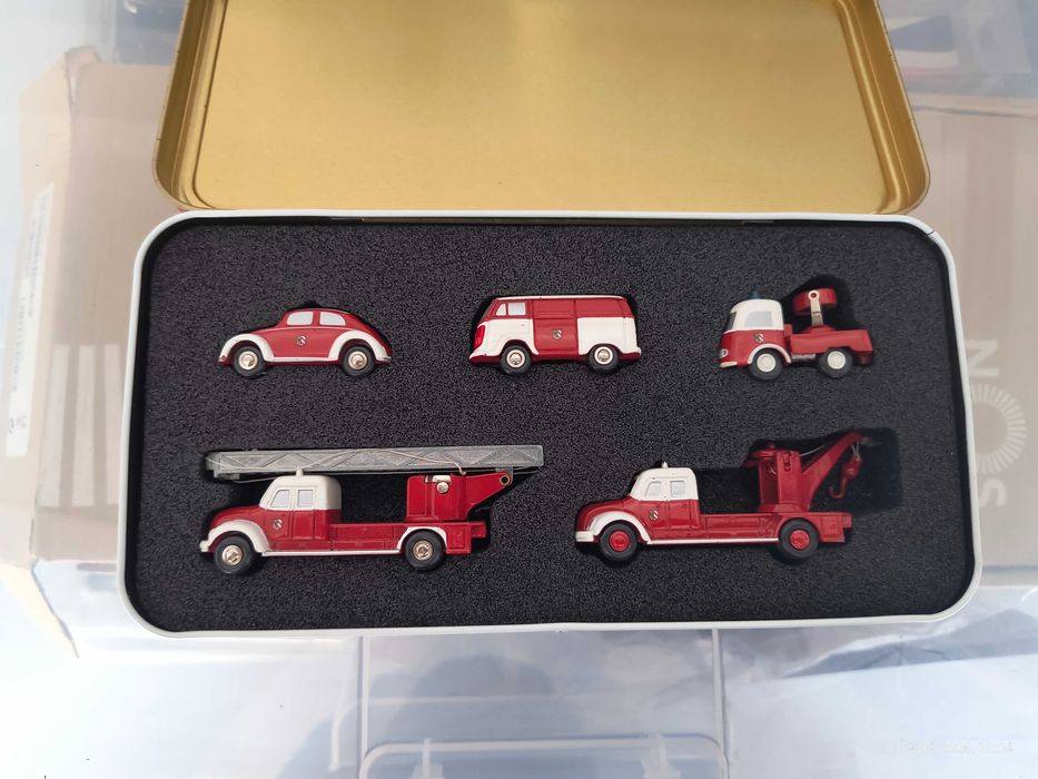 Conjunto de miniaturas Schuco Piccolo, escala 1:90, edição Bombeiros de Nuremberg, 5 peças, embalagem original.
