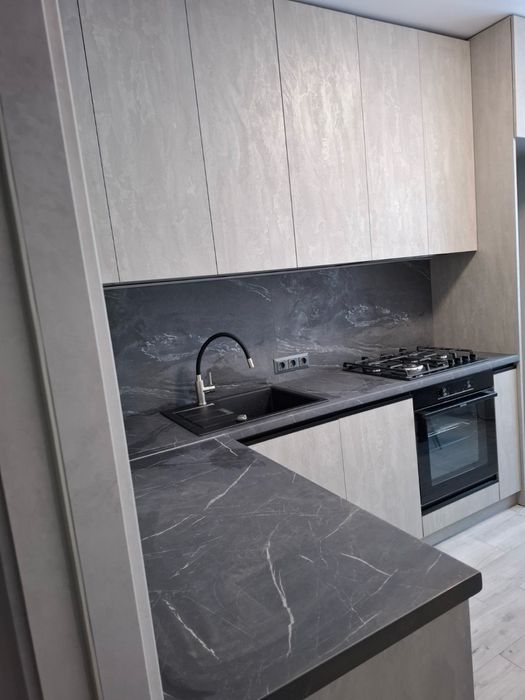 Нова квартира на браїлках жк Пелюстковий